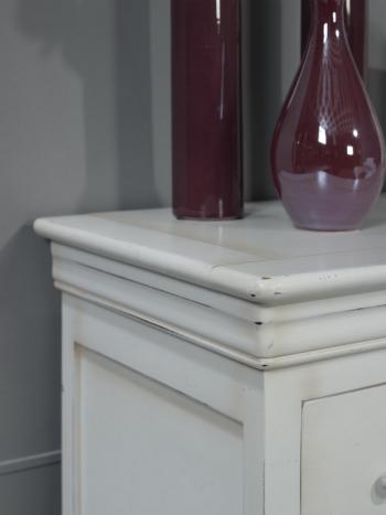 Cómoda Clémence de 3 cajones fabricada en madera maciza de cerezo en estilo Louis Philippe