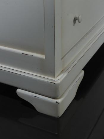Cómoda Clémence de 3 cajones fabricada en madera maciza de cerezo en estilo Louis Philippe