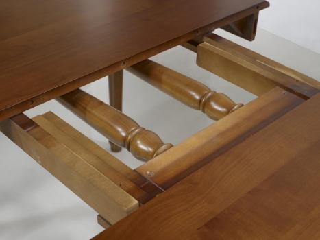 Mesa de comedor ovalada fabricada en madera de cerezo macizo al estilo Louis Philippe 160*120cm