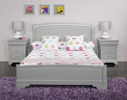 Cama Léa fabricada en madera de cerezo macizo al estilo Louis Philippe 160*200