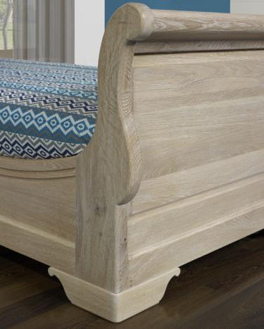 Cama barco Mathis fabricada en madera de roble macizo al estilo Louis Philippe 90x190