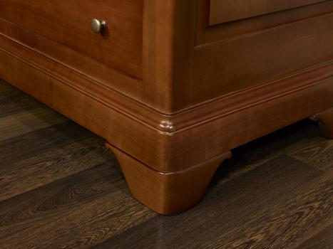 Cómoda Marian de 7 cajones fabricado en madera de cerezo macizo estilo Louis Philippe