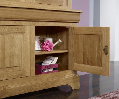 Biblioteca de 2 cuerpos y 3 puertas fabricada en madera de roble macizo en estilo Louis Philippe 