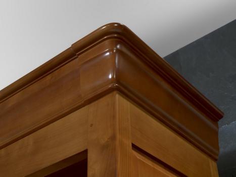 Biblioteca Florencia fabricada en madera de cerezo macizo al estilo de Louis Philippe 