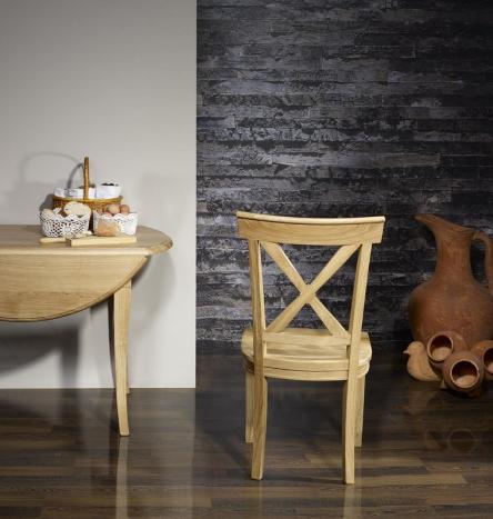 Silla Filipe fabricada en madera maciza de roble estilo rústico