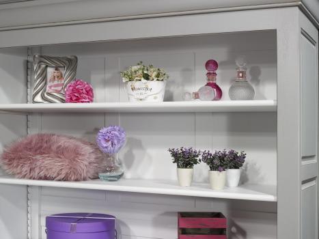 Estantería Librería Thiago fabricada en madera maciza de roble estilo Louis Philippe con 4 estantes
