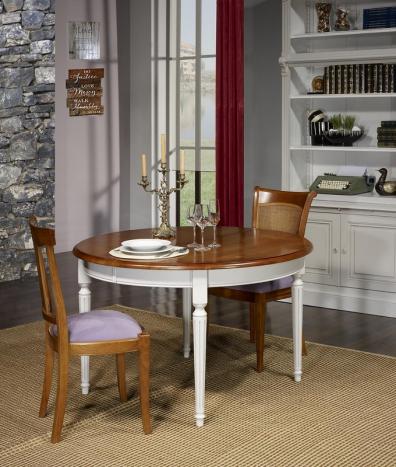 Mesa de comedor redonda fabricada en madera de  cerezo macizo al estilo Luis XVI diámetro 120 cm