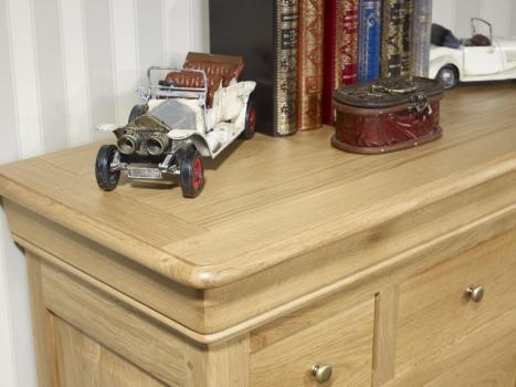 Cómoda Angel de 11 cajones fabricada en madera de roble macizo en estilo Louis Philippe