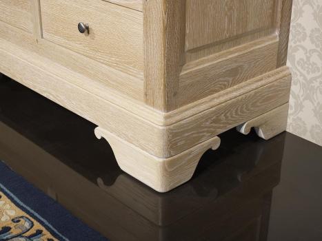 Armario de 2 puertas y 2 cajones fabricado en madera de roble macizo estilo Louis Philippe acabado roble cepillado