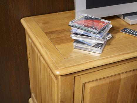 Mueble TV 16/9 Borga fabricado en madera de Roble macizo al estilo Louis Philippe