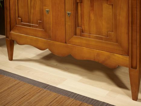 Aparador 2 puertas y 2 cajones con Marquetería Rose Vientos fabricada en madera de Cerezo Macizo estilo Directorio