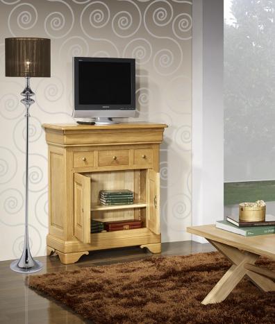 Aparador Ethan cuenta con 2 puertas y 4 cajones fabricados en madera de roble macizo al estilo Louis Philippe