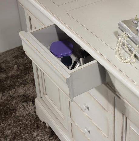 Aparador  de 2 puertas y 7 cajones fabricado en madera de roble macizo al estilo Louis Philippe Acabado en gris perla