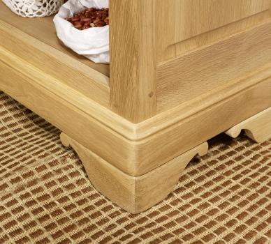 Estantería Librería Sebastien fabricada en madera de roble macizo al estilo Louis Philippe acabado roble cepillado natural