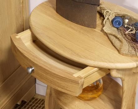 Pedestal ovalado Nicolas fabricado en madera de roble macizo en estilo Louis Philippe 