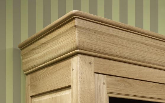 Armario vitrina Antoine  de 2 puertas fabricado en madera de roble macizo al estilo de Louis Philippe