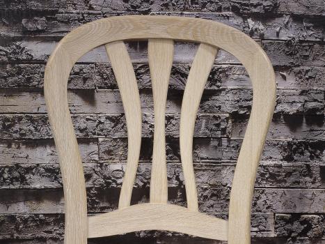 Silla fabricada en madera de roble macizo de estilo Louis Philippe asiento paja de centeno
