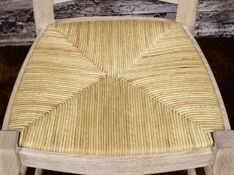Silla fabricada en madera de roble macizo de estilo Louis Philippe asiento paja de centeno