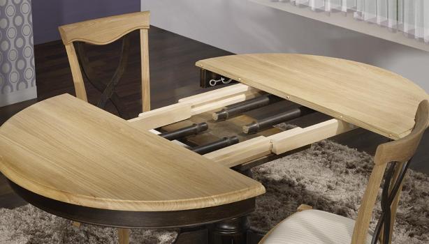 Mesa de comedor redonda Anna con pata central fabricada en madera de roble macizo al estilo Louis Philippe Acabado Cepillado Natural