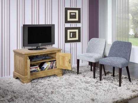 Mueble TV 2 puertas Boris fabricado en madera de Roble macizo al estilo Louis Philippe