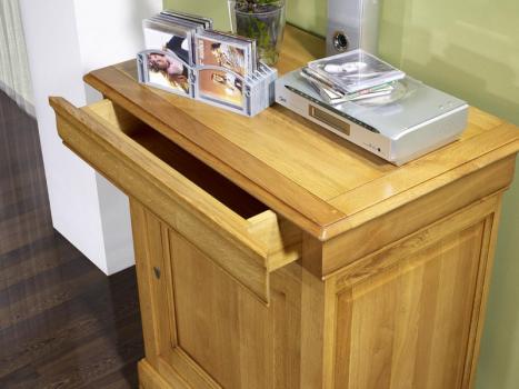 Aparador fabricado en madera de roble macizo al estilo Louis Philippe acabado en roble natural pátina envejecida