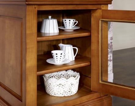 Armario vitrina  de 1 puerta y 1 cajón fabricada en madera maciza de cerezo al estilo Louis Philippe