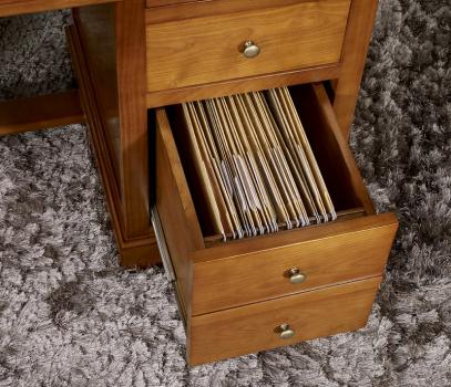 Escritorio Lucie fabricado en madera de cerezo macizo al estilo Louis Philippe 