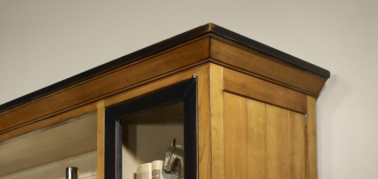 Biblioteca Louison de 2 cuerpos fabricada en madera de cerezo macizo estilo Directoire