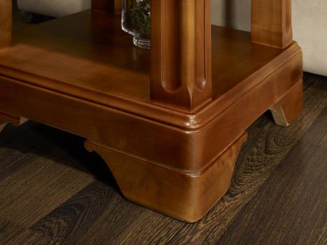 Mesa de centro Leila fabricada en madera de cerezo macizo estilo Louis Philippe