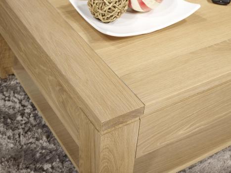 Mesa de centro Jean-Gabriel fabricada en madera de Roble macizo en estilo Contemporáneo