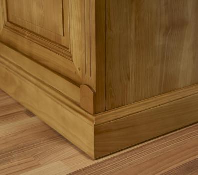 Aparador Marcus de 3 puertas y 3 cajones fabricado en madera maciza de cerezo estilo Directorio
