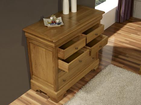 Cómoda Vicente de 7 cajones fabricada en madera de roble macizo estilo Louis Philippe