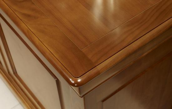 Aparador Noémia de 2 puertas y 3 cajones fabricado en madera de cerezo macizo al estilo Louis Philippe