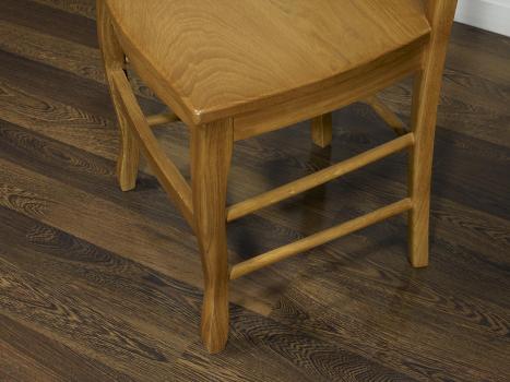 Silla Hugo fabricada en madera de roble macizo en estilo Louis Philippe ASIENTO DE ROBLE