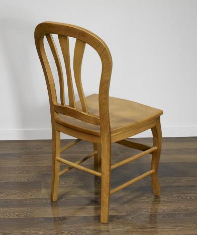 Silla Hugo fabricada en madera de roble macizo en estilo Louis Philippe ASIENTO DE ROBLE