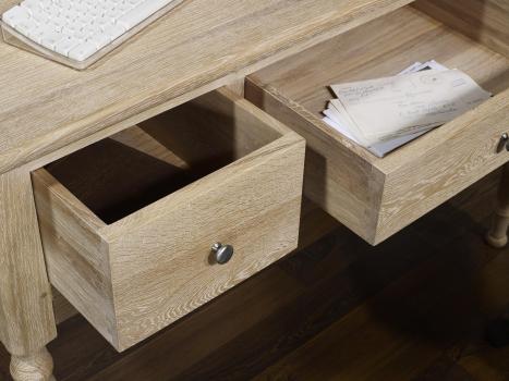 Escritorio  Tomás fabricado en madera de roble macizo al estilo Louis Philippe acabado roble cepillado