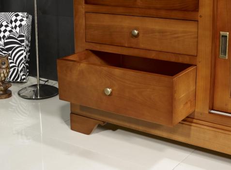 Mueble TV 16/9 Martine fabricada en madera de cerezo macizo al estilo Louis Philippe Puertas Correderas