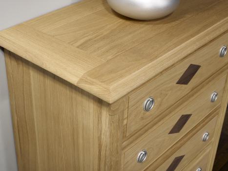 Cajonera Valentin fabricada en madera de roble macizo estilo Directorio