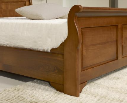 Cama barco Rémy fabricada en madera de cerezo macizo al estilo Louis Philippe 160X200