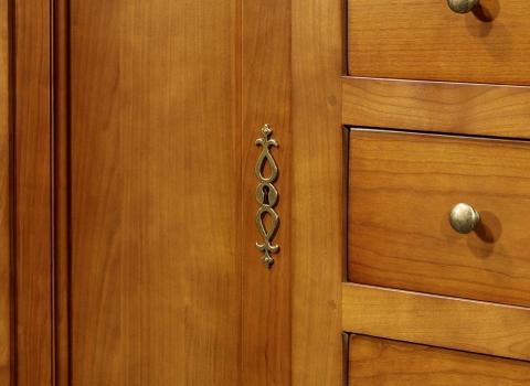 Recibidor Ángel de 1 puerta y 5 cajones fabricado en madera de Cerezo macizo al estilo del Louis Philippe