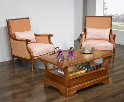 Mesa de centro Constanza fabricada en madera de cerezo macizo en estilo Louis Philippe 