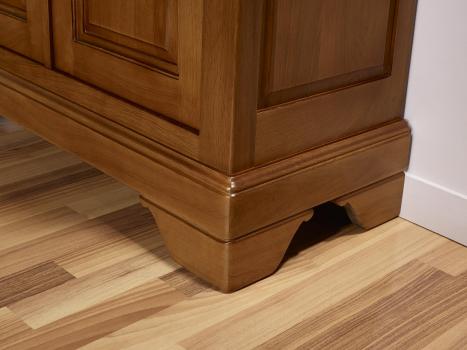 Aparador 2 puertas fabricado en madera de roble macizo al estilo Louis Philippe 