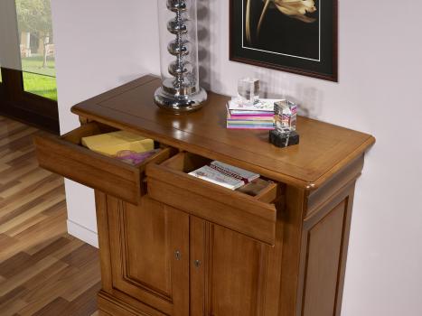 Aparador 2 puertas fabricado en madera de roble macizo al estilo Louis Philippe 