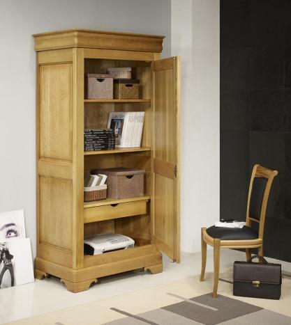 Armario Pablo de 1 puerta fabricado en madera de roble macizo en estilo Louis Philippe
