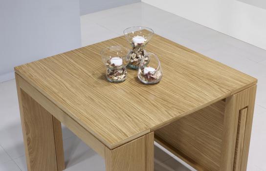 Consola extensible fabricada en madera de roble maciza línea contemporánea con 3 extensiones acabado en roble natural
