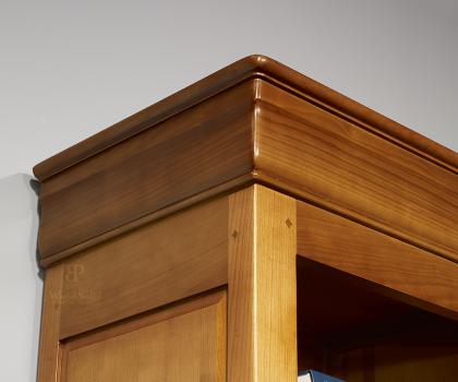 Biblioteca Mona fabricada en madera de Cerezo macizo en estilo Louis Philippe