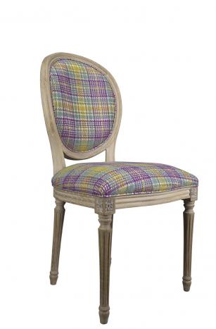 Silla Emilia fabricada en madera de Cerezo macizo estilo Louis XVI 