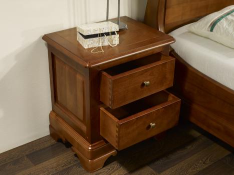 Mesita de noche Camille 2 cajones fabricada en cerezo macizo estilo Louis Philippe