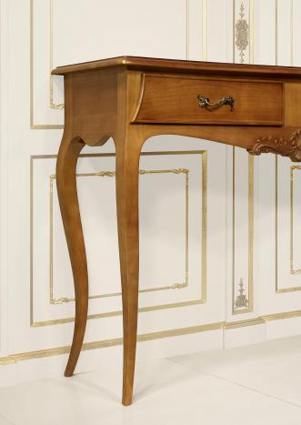 Consola Anne-Luce fabricada en madera de cerezo macizo estilo Louis XV