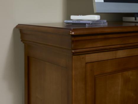 Mueble  TV 16/9 fabricado en madera de cerezo macizo al estilo Louis Philippe 